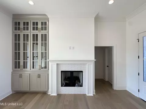 468 Aurora Cir, Canton, MS 39046 photo 11