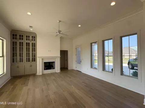 468 Aurora Cir, Canton, MS 39046 photo 13