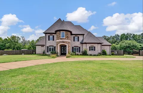 4864 Back Forty Dr, Olive Branch, MS 38654