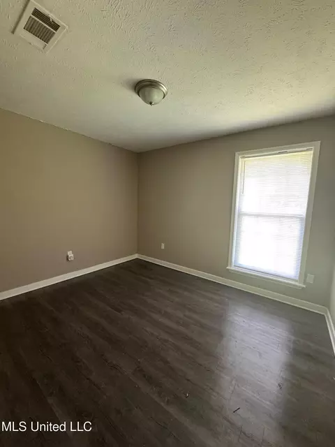 Bedroom - 1010 Deryll St, Jackson, MS 39212 photo 1 of 1
