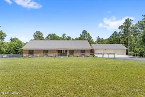 1144 Jessie Smith Rd, Lucedale, MS 39452