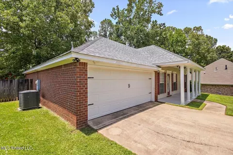 Exterior - 100 Torrence Cv, Byram, MS 39272 photo 2 of 7