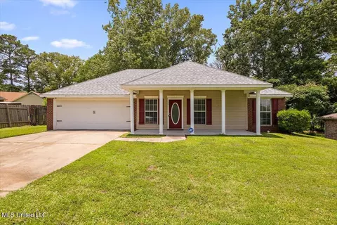 100 Torrence Cv, Byram, MS 39272