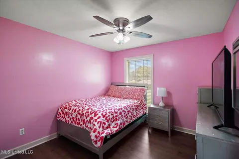 Bedroom - 100 Torrence Cv, Byram, MS 39272 photo 2 of 3