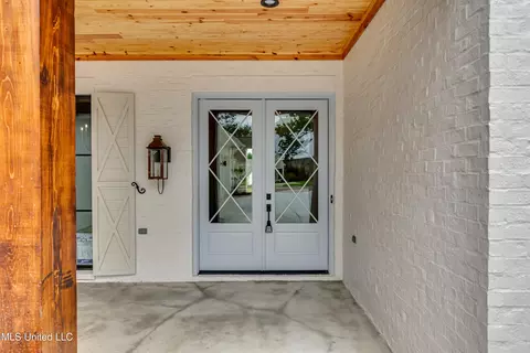Exterior - 425 Whittington Cir, Madison, MS 39110 photo 3 of 6