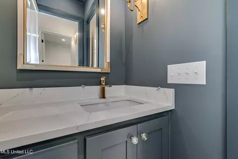 Bath - 425 Whittington Cir, Madison, MS 39110 photo 4 of 8