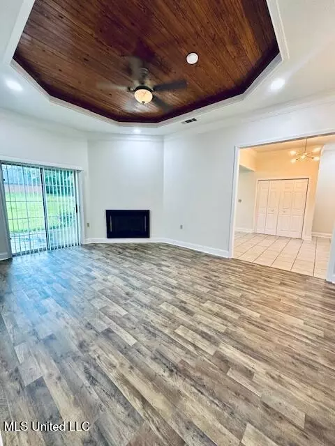 Living - 3617 Kennebrew Rd, Jackson, MS 39209 photo 2 of 3