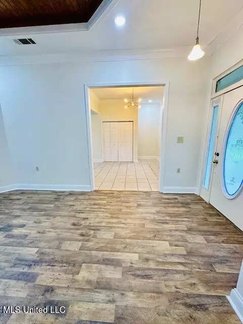 Entry Way - 3617 Kennebrew Rd, Jackson, MS 39209 photo 1 of 3