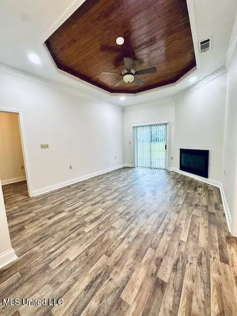Living - 3617 Kennebrew Rd, Jackson, MS 39209 photo 3 of 3