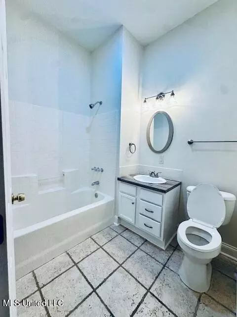 Bath - 3617 Kennebrew Rd, Jackson, MS 39209 photo 1 of 5