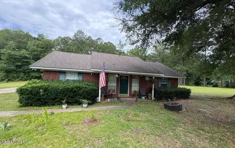 19 Timber Ridge Rd, Wiggins, MS 39577