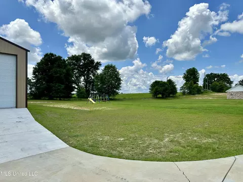 Exterior - 129 Sandra Parker Dr, Lucedale, MS 39452 photo 7 of 7