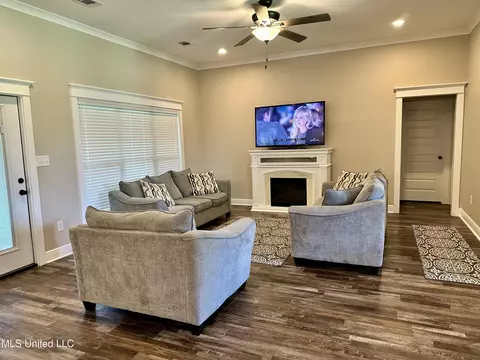 Living - 129 Sandra Parker Dr, Lucedale, MS 39452 photo 1 of 2