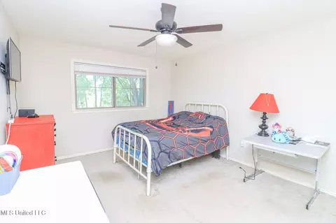 Bedroom - 136 Westlake Dr, Brandon, MS 39047 photo 17 of 20