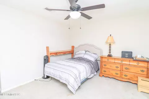 Bedroom - 136 Westlake Dr, Brandon, MS 39047 photo 2 of 20