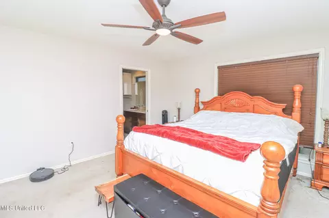 Bedroom - 136 Westlake Dr, Brandon, MS 39047 photo 6 of 20