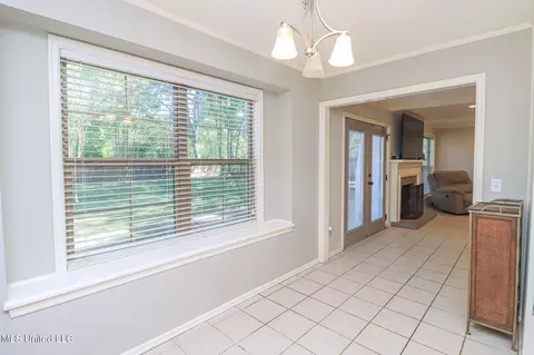 Entry Way - 136 Westlake Dr, Brandon, MS 39047 photo 1 of 2