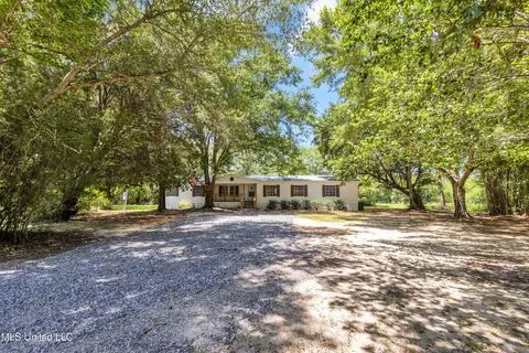 13921 Sagebrush Trl, Moss Point, MS 39562
