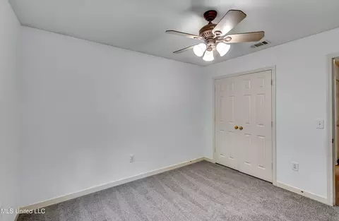 Bedroom - 154 Chestnut Dr, Brandon, MS 39047 photo 2 of 12
