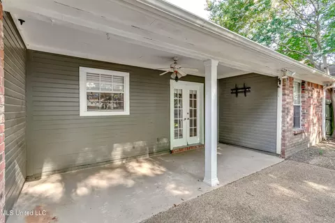 Exterior - 154 Chestnut Dr, Brandon, MS 39047 photo 8 of 13
