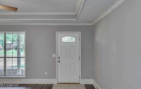 Entry Way - 154 Chestnut Dr, Brandon, MS 39047 photo 1 of 1