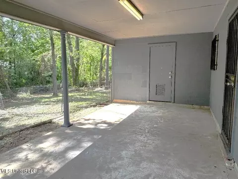 Exterior - 2698 Key St, Jackson, MS 39212 photo 1 of 2