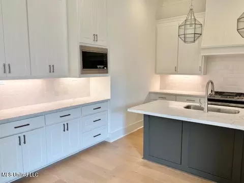Kitchen - 108 Hutto Ln, Madison, MS 39110 photo 2 of 2