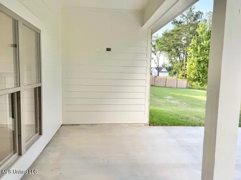 Exterior - 108 Hutto Ln, Madison, MS 39110 photo 3 of 7