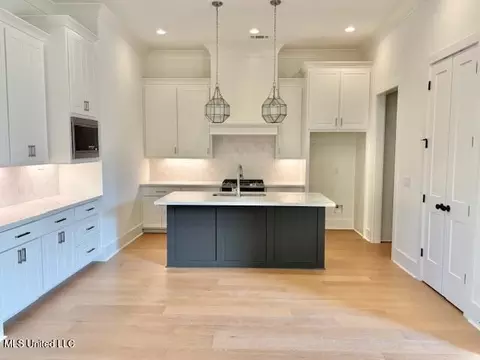 Kitchen - 108 Hutto Ln, Madison, MS 39110 photo 1 of 2