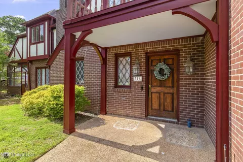 Exterior - 316 Meadow Creek Pl, Jackson, MS 39211 photo 3 of 14