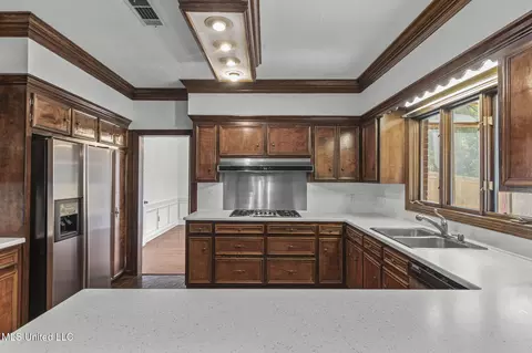 Kitchen - 316 Meadow Creek Pl, Jackson, MS 39211 photo 3 of 5
