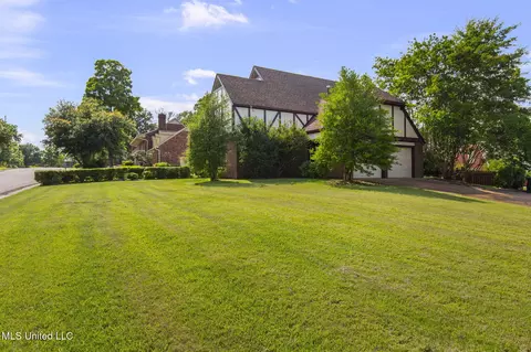 Exterior - 316 Meadow Creek Pl, Jackson, MS 39211 photo 14 of 14