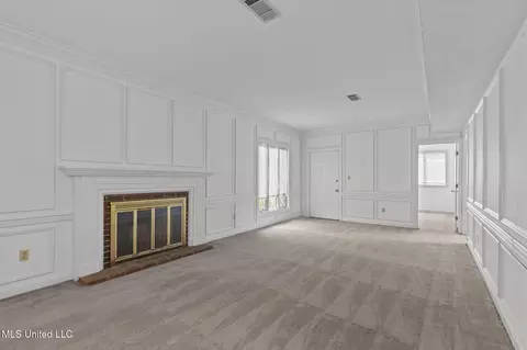 Living - 316 Meadow Creek Pl, Jackson, MS 39211 photo 1 of 7