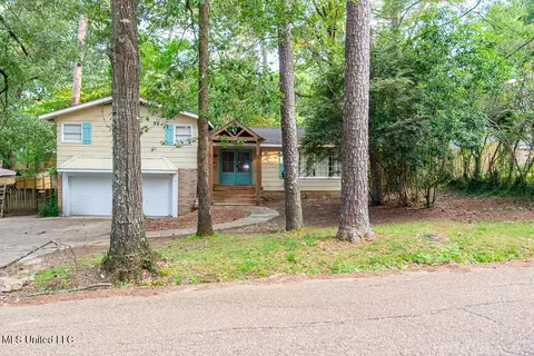 1777 Brecon Dr, Jackson, MS 39211 photo 2