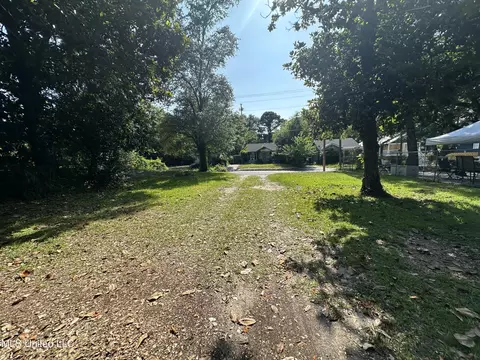 268 Forrest Ave, Biloxi, MS 39530