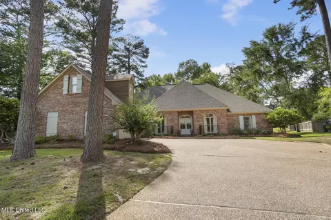 Exterior - 420 Ashbourn Ct, Madison, MS 39110 photo 10 of 12