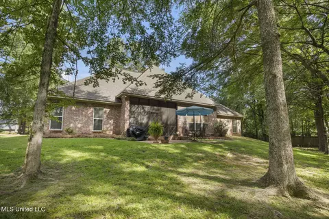 Exterior - 420 Ashbourn Ct, Madison, MS 39110 photo 7 of 12