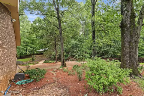 Exterior - 727 Laney Dr, Clinton, MS 39056 photo 4 of 20