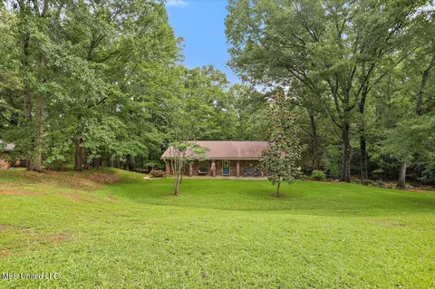 Exterior - 727 Laney Dr, Clinton, MS 39056 photo 6 of 20