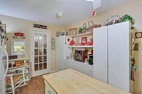 Kitchen - 727 Laney Dr, Clinton, MS 39056 photo 5 of 5
