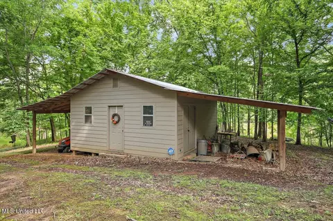 Exterior - 727 Laney Dr, Clinton, MS 39056 photo 14 of 20