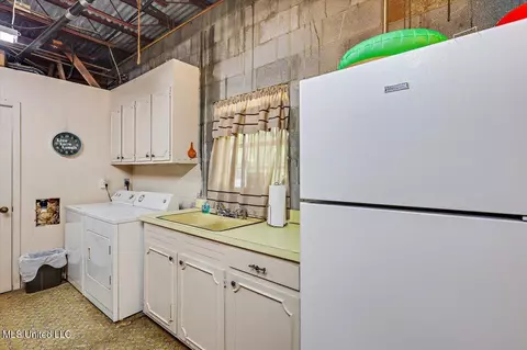 Other - 727 Laney Dr, Clinton, MS 39056 photo 2 of 13