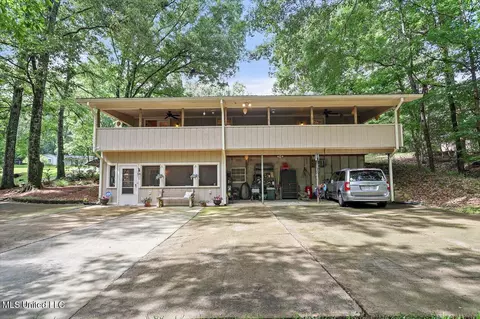 Exterior - 727 Laney Dr, Clinton, MS 39056 photo 9 of 20