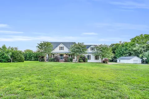 3557 S Hickory Grove Rd, Starkville, MS 39759