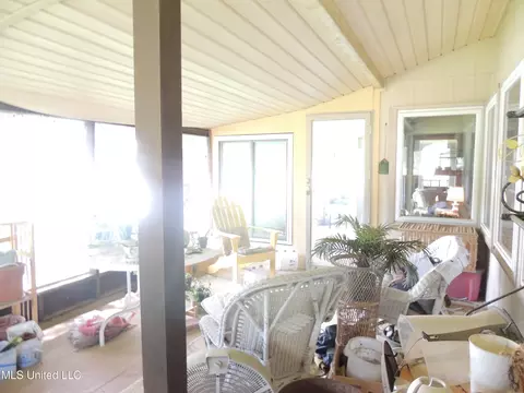 Exterior - 8671 Bob White Dr, Hernando, MS 38632 photo 5 of 18
