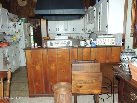 Kitchen - 8671 Bob White Dr, Hernando, MS 38632 photo 1 of 4