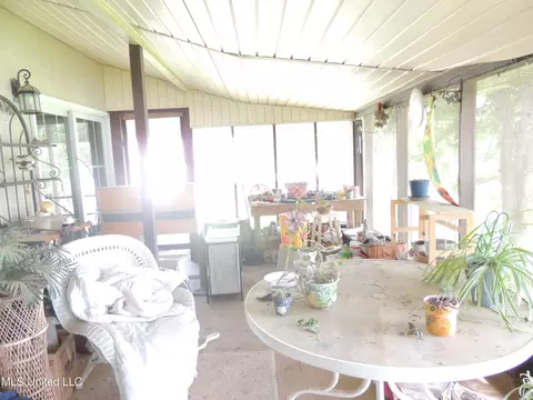 Exterior - 8671 Bob White Dr, Hernando, MS 38632 photo 4 of 18
