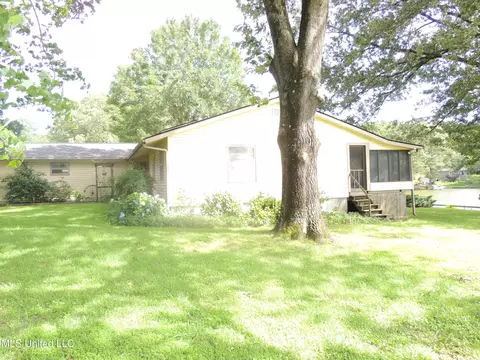 Exterior - 8671 Bob White Dr, Hernando, MS 38632 photo 13 of 18