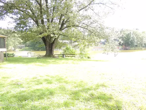 Exterior - 8671 Bob White Dr, Hernando, MS 38632 photo 14 of 18