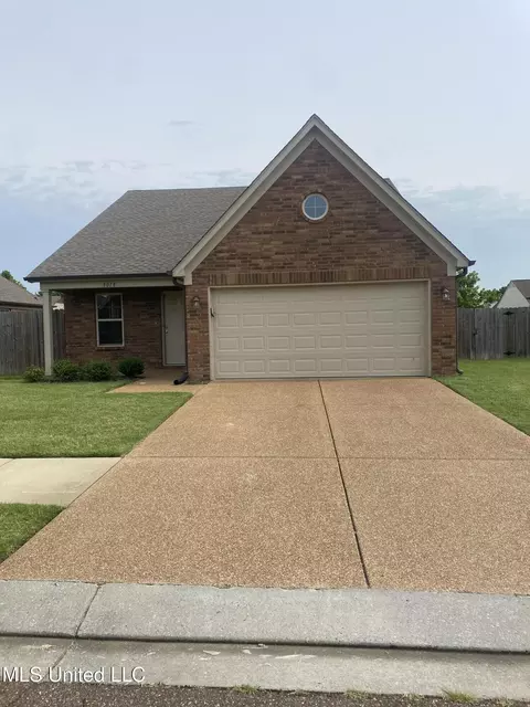 9078 Mallard Park Blvd, Walls, MS 38680